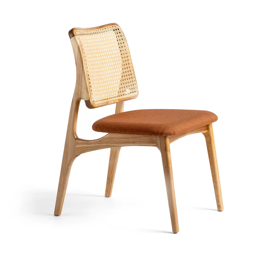 Cadeira Pitanga sem braço 900x900 (1)