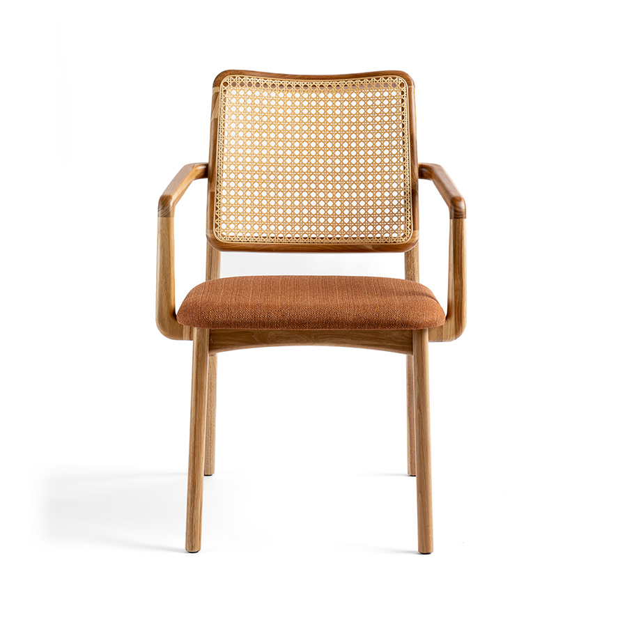 Cadeira Pitanga com braço 900x900 (1)